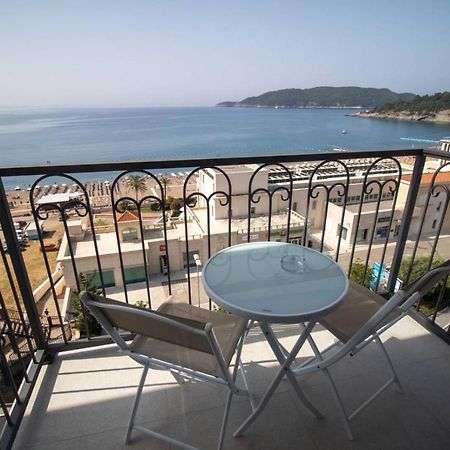 Hotel Svarog Bečići Ngoại thất bức ảnh