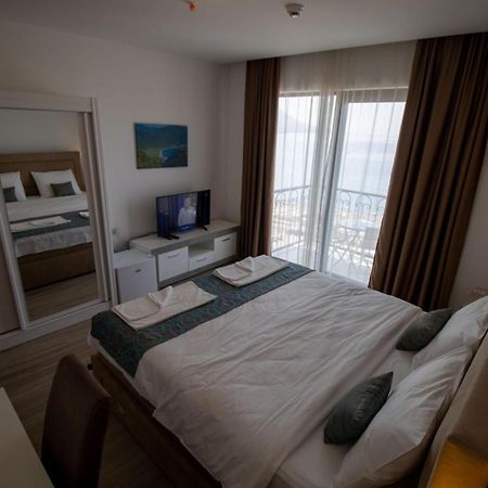 Hotel Svarog Bečići Ngoại thất bức ảnh