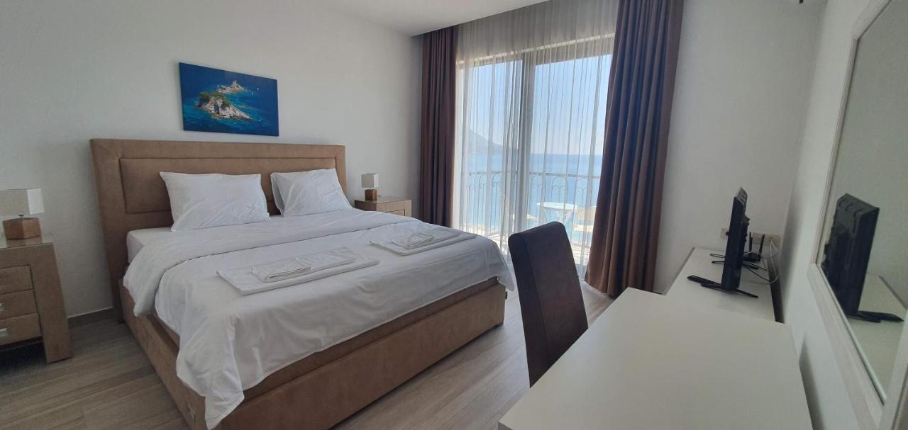 Hotel Svarog Bečići Ngoại thất bức ảnh
