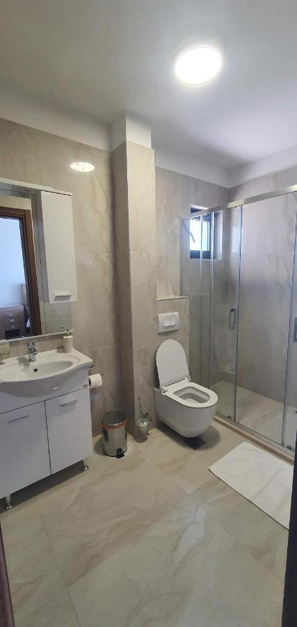 Hotel Svarog Bečići Ngoại thất bức ảnh